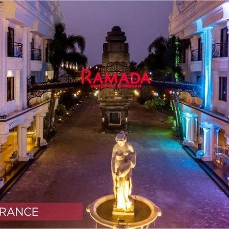 ラマダ スイーツ バイ ウインダム ソロ スラカルタ エクステリア 写真
